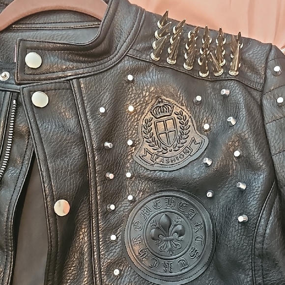 Spiked Black Leather Jacket - Picture 5 of 5